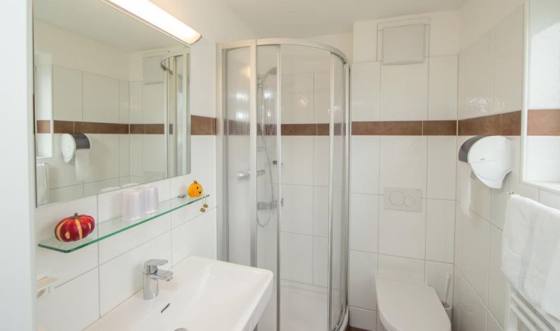 Badezimmer Pansion Hubertus in Zell am See