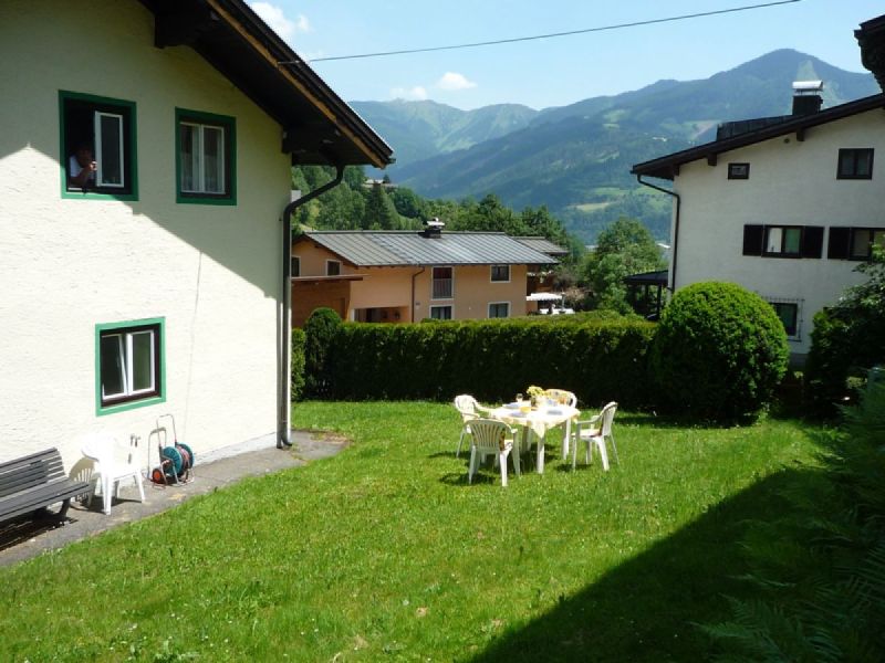 Appartement mit Garten